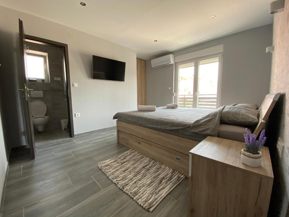 מדולין Villa Maleo מראה חיצוני תמונה