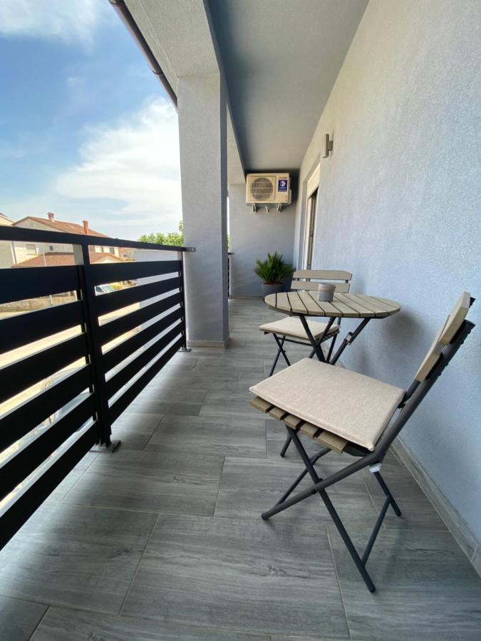 מדולין Villa Maleo מראה חיצוני תמונה
