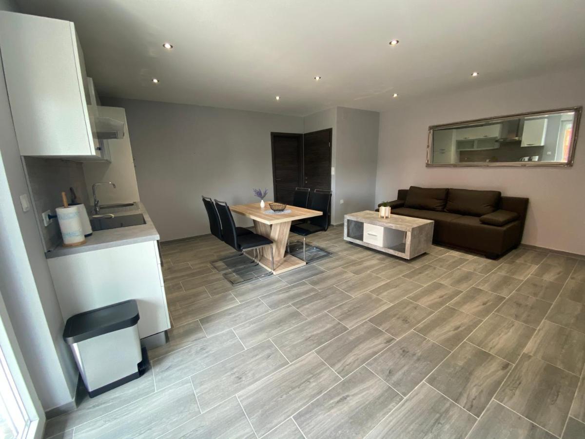 מדולין Villa Maleo מראה חיצוני תמונה