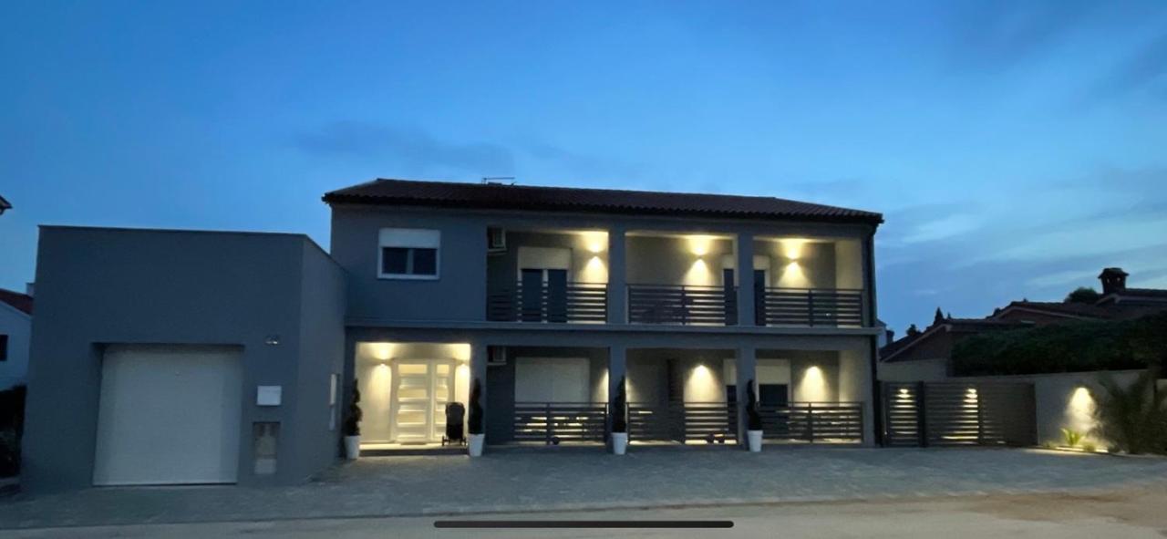 מדולין Villa Maleo מראה חיצוני תמונה