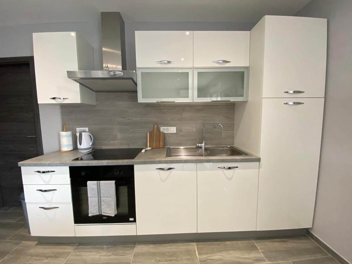 מדולין Villa Maleo מראה חיצוני תמונה