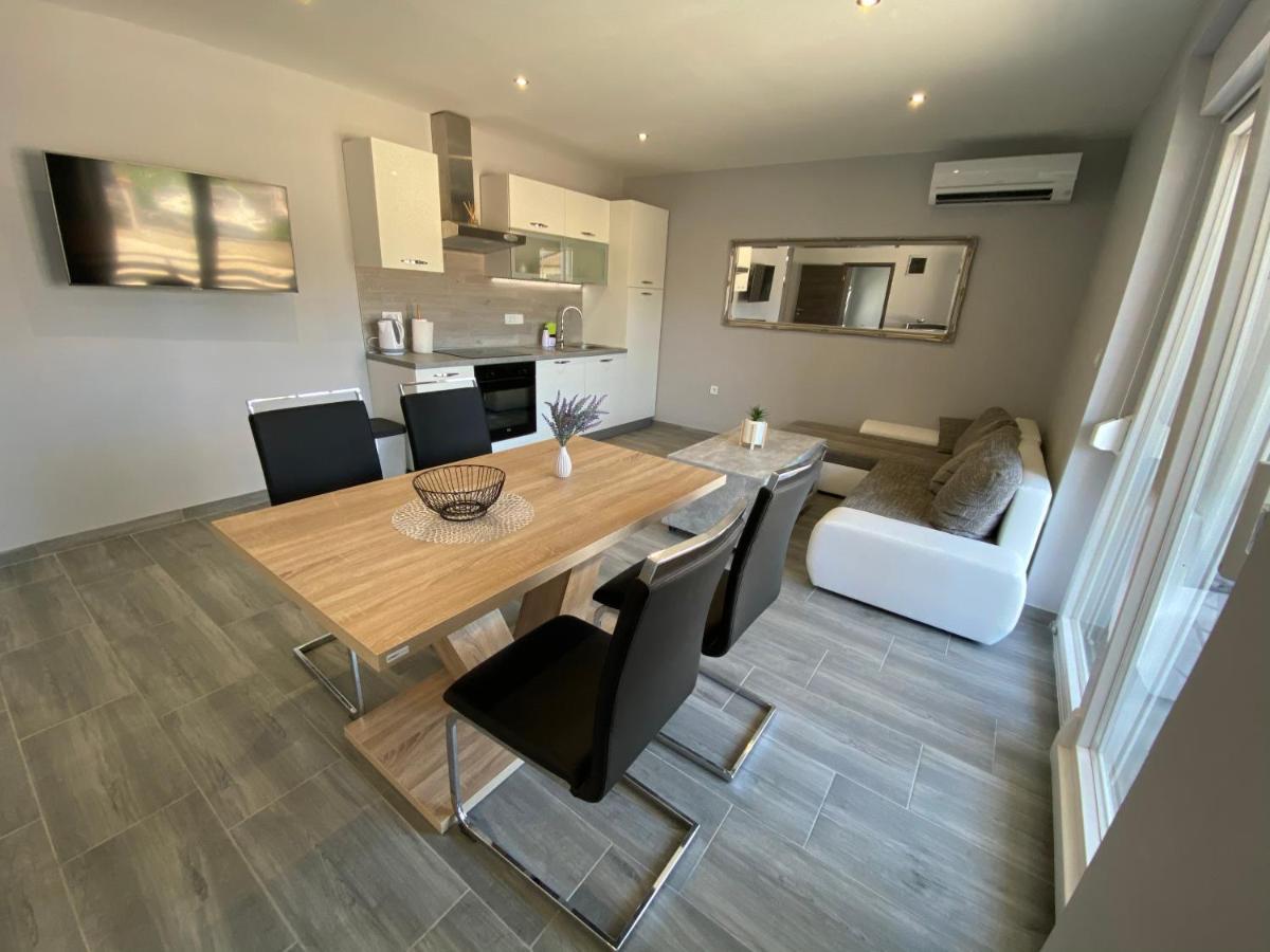 מדולין Villa Maleo מראה חיצוני תמונה